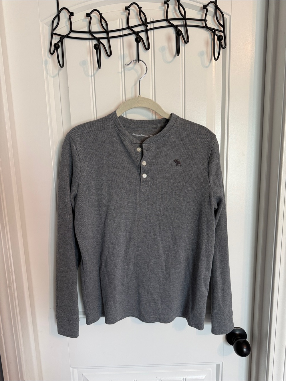 Boys 15/16 EUC Abercrombie & Fitch Charcoal Gray Long-Sleeve Henley